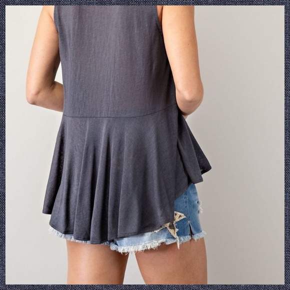 EASEL Button Down Flowy Tunic Top Ruffle Detail Front Pleated Back - Picture 3 of 14